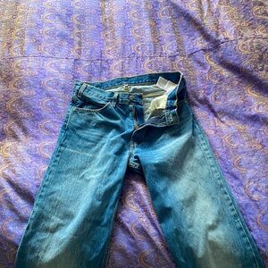 Women’s size 28 Levi jeans